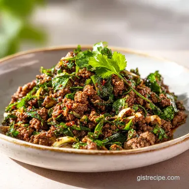 Keto Beef Mince Recipe with Garlic: Ready in 17 Mins