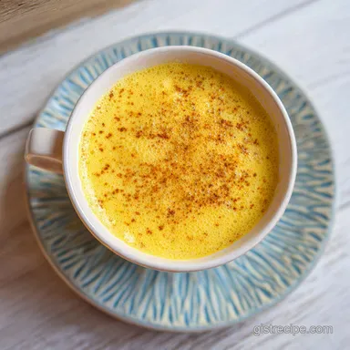 Pineapple Turmeric Smoothie Recipe: 5 Mins